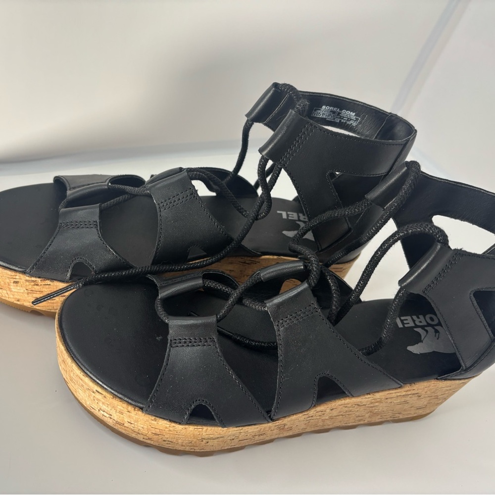 Sorel Black gladiator style Sandals with a cork wedge NWOT Size 9